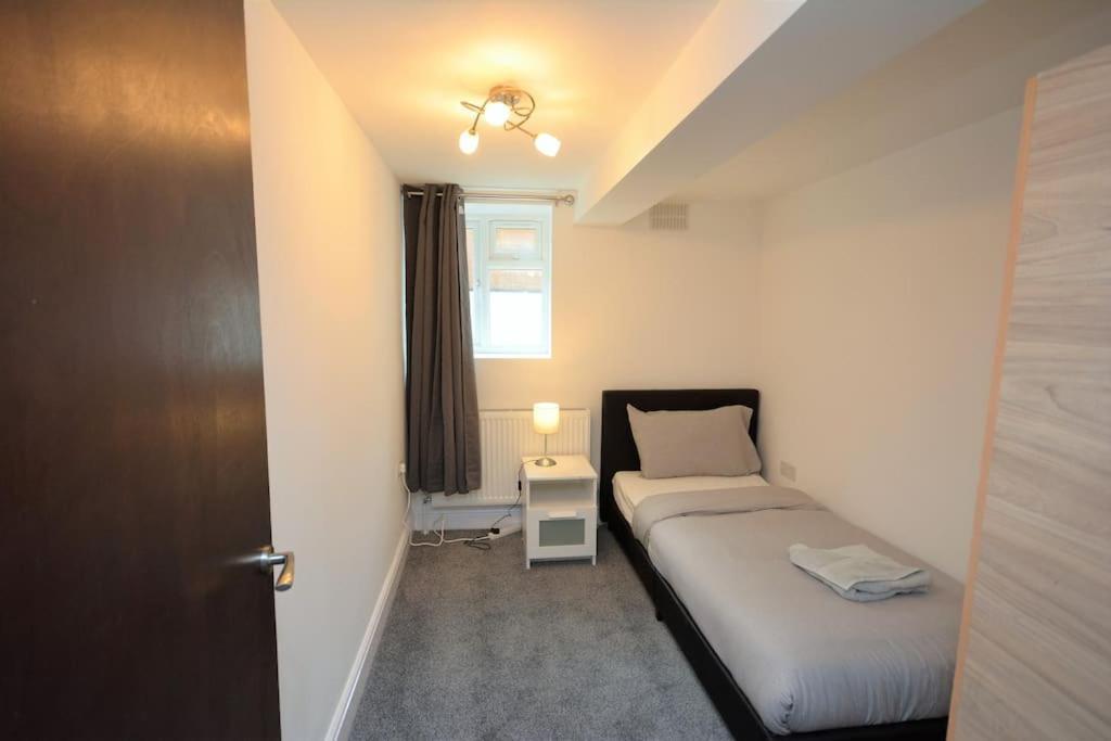 Lovely 4Bedroom Apartment London Londres Exterior foto